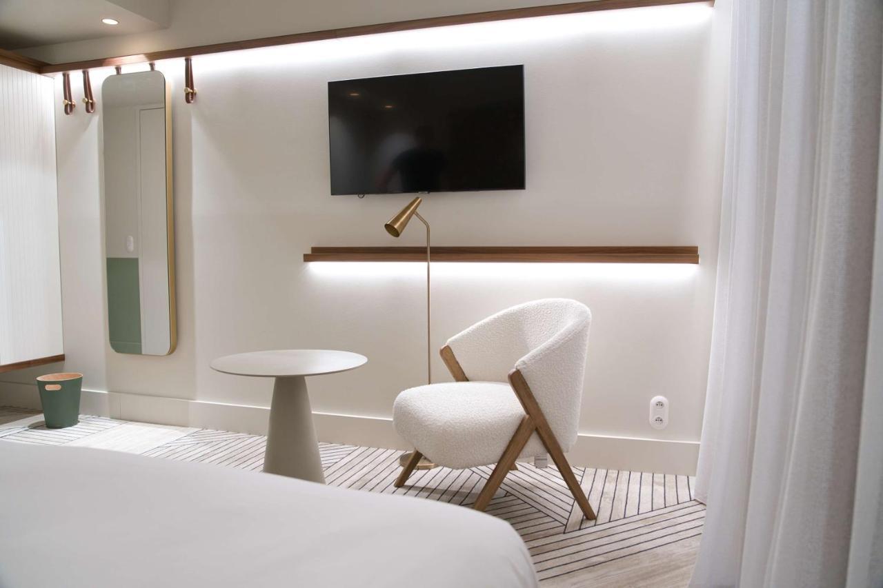Hotel Yac Paris Clichy, A Member Of Radisson Individuals Exterior foto