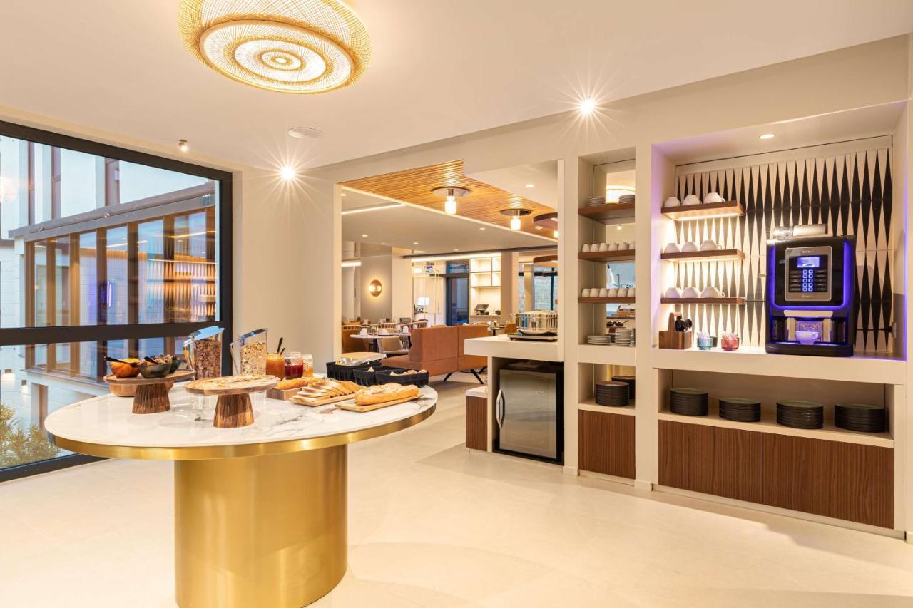 Hotel Yac Paris Clichy, A Member Of Radisson Individuals Exterior foto